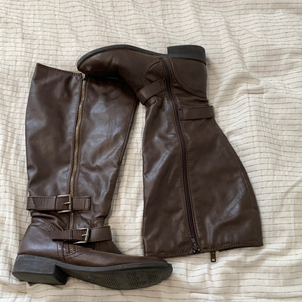 Wide calf women’s boots